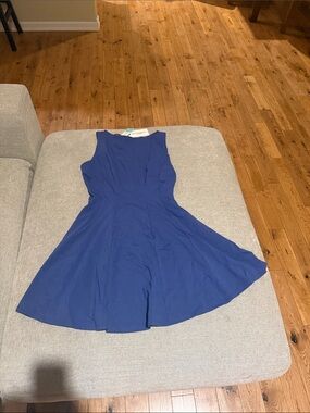 NWT - Montgomery Post - Mattie Ponte Aline Dress